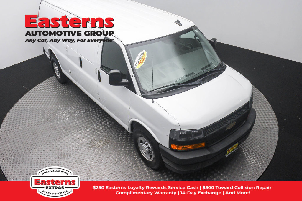 Used 2019 Chevrolet Express 2500 Extended RWD image 4