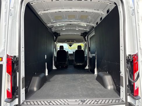 New 2026 Ford Transit 250 148 Medium Roof w/ Load Area Protection Package image 21
