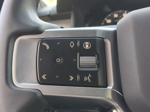 Used 2025 Land Rover Discovery Dynamic SE AWD/4WD image 25