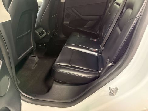 Used 2021 Tesla Model Y Long Range AWD/4WD image 47