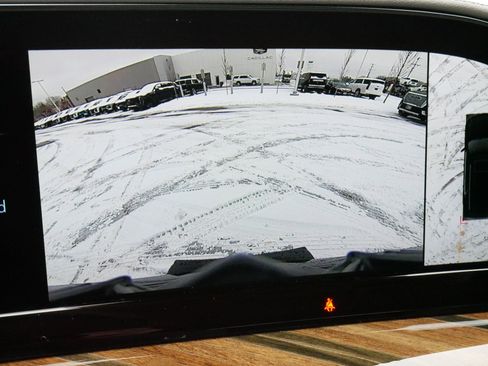 Certified 2023 Cadillac Escalade ESV Sport Platinum image 31