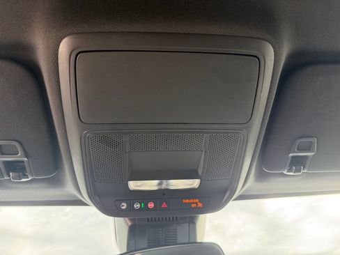 Used 2025 Chevrolet Equinox LT FWD image 21