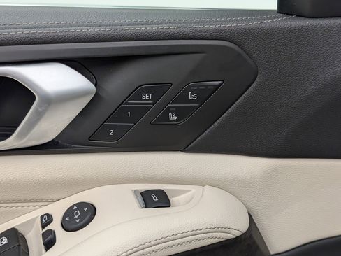 Certified 2022 BMW X5 sDrive40i w/ Luxury Seating Package image 24