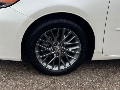 Used 2018 Lexus ES 350 image 9