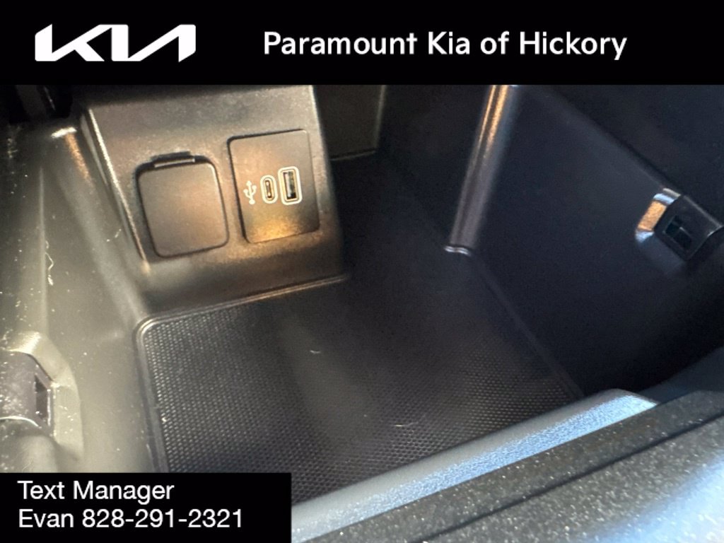 Used 2025 Ford Explorer ST-Line AWD/4WD image 26