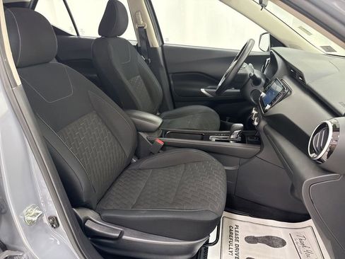 Used 2023 Nissan Kicks SV image 9