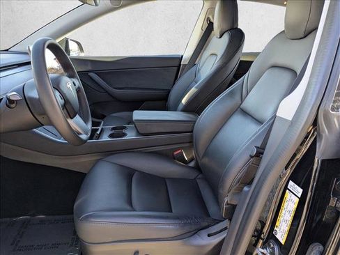 Used 2020 Tesla Model Y Performance image 17