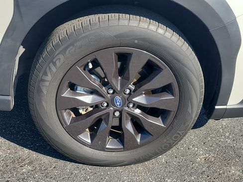 Used 2024 Subaru Outback Onyx Edition image 10