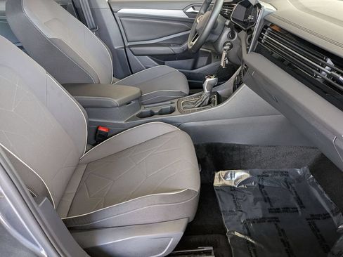 Used 2025 Volkswagen Jetta Sport FWD image 30