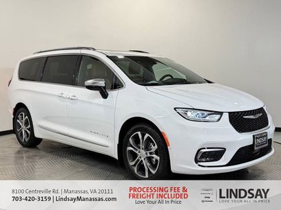 New 2026 Chrysler Pacifica Pinnacle w/ Trailer Tow Group