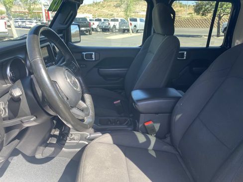 Used 2023 Jeep Wrangler Unlimited Sport AWD/4WD image 11