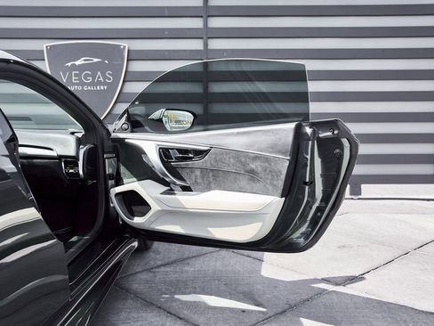 Used 2017 Acura NSX AWD/4WD image 28