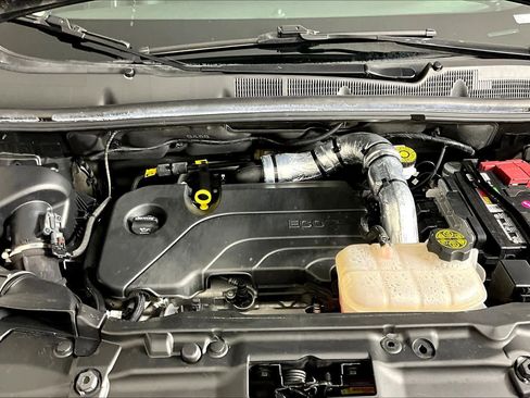 Used 2022 Buick Encore Preferred image 30