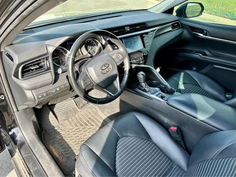 Used 2019 Toyota Camry SE image 10