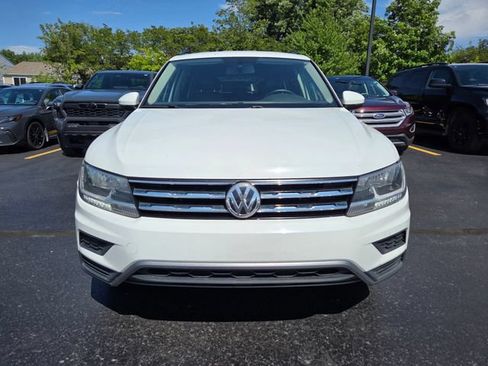 Used 2018 Volkswagen Tiguan SE AWD/4WD image 2