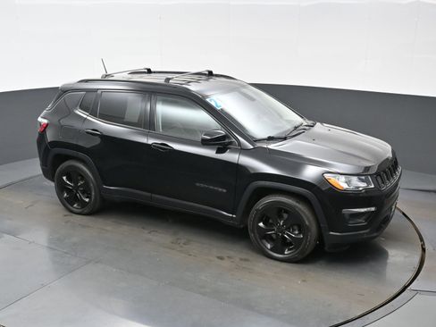 Used 2021 Jeep Compass Latitude FWD image 39