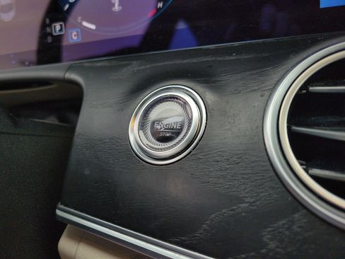 Certified 2022 Mercedes-Benz E 350 Sedan image 23