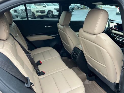 Used 2025 Cadillac XT4 Premium Luxury w/ Technology Package image 14