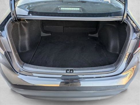 Used 2024 Toyota Corolla LE image 6