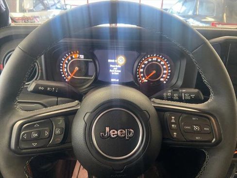 Certified 2025 Jeep Wrangler Unlimited Rubicon image 23