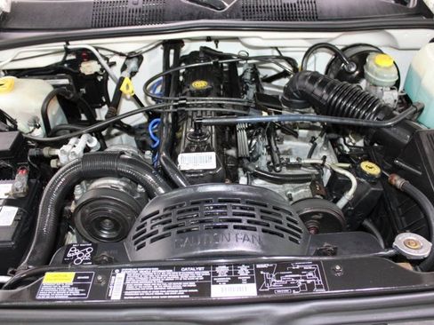 Used 1997 Jeep Grand Cherokee Laredo AWD/4WD image 36
