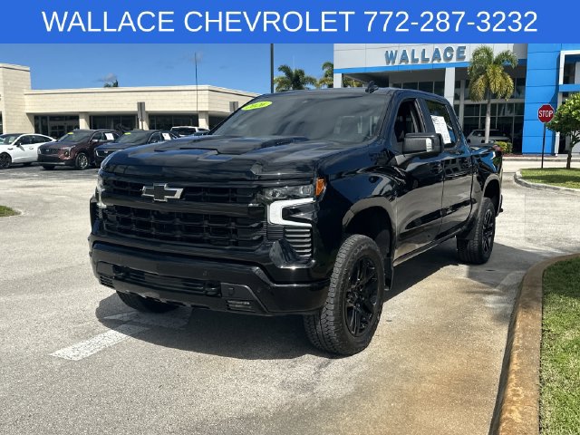 Used 2026 Chevrolet Silverado 1500 LT Trail Boss w/ LT Trail Boss Premium Package AWD/4WD image 2