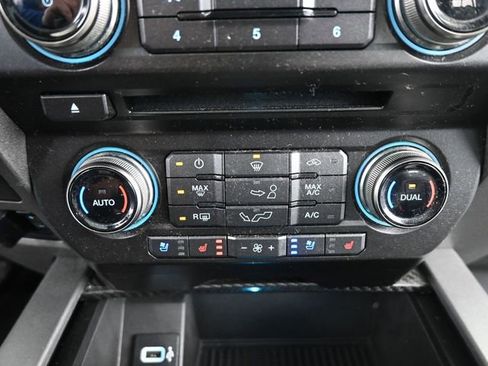 Used 2018 Ford F150 Raptor w/ Equipment Group 802A Luxury image 15