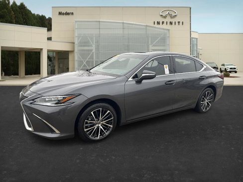 Used 2024 Lexus ES 300h w/ Premium Package image 1