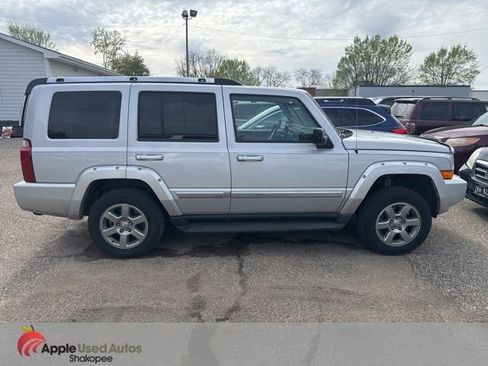 Used 2006 Jeep Commander Limited w/ Trailer Tow Group IV AWD/4WD image 6