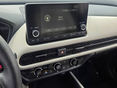 Used 2025 Honda HR-V LX image 18