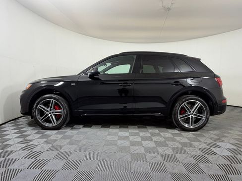 Used 2025 Audi Q5 e Premium Plus w/ Premium Plus Package AWD/4WD image 2