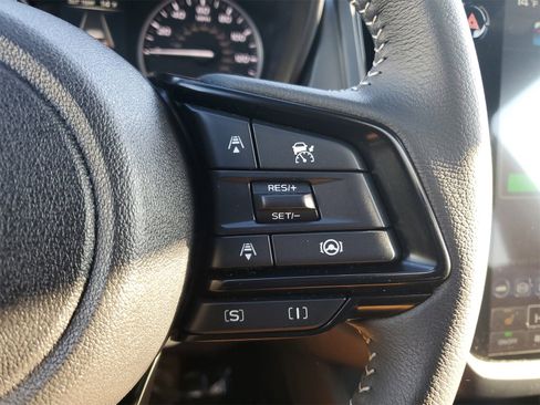 Used 2025 Subaru Forester Premium image 22