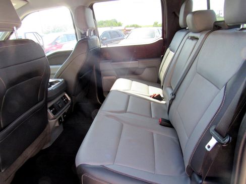 Used 2023 Ford F150 Lariat w/ Equipment Group 502A High image 33