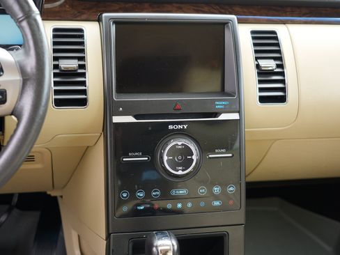 Used 2019 Ford Flex Limited w/ Equipment Group 303A AWD/4WD image 23