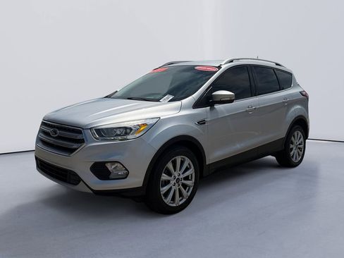 Used 2017 Ford Escape Titanium FWD image 7