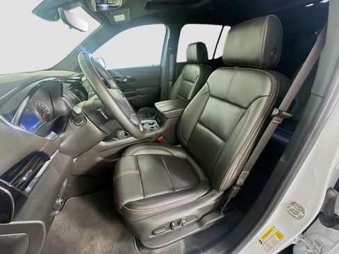 Used 2023 Chevrolet Traverse RS AWD/4WD image 13