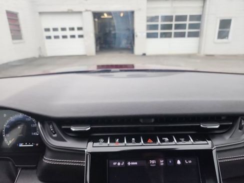 Used 2023 Jeep Grand Cherokee L Laredo AWD/4WD image 27