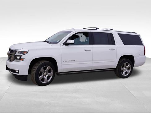 Used 2020 Chevrolet Suburban Premier w/ Max Trailering Package AWD/4WD image 10