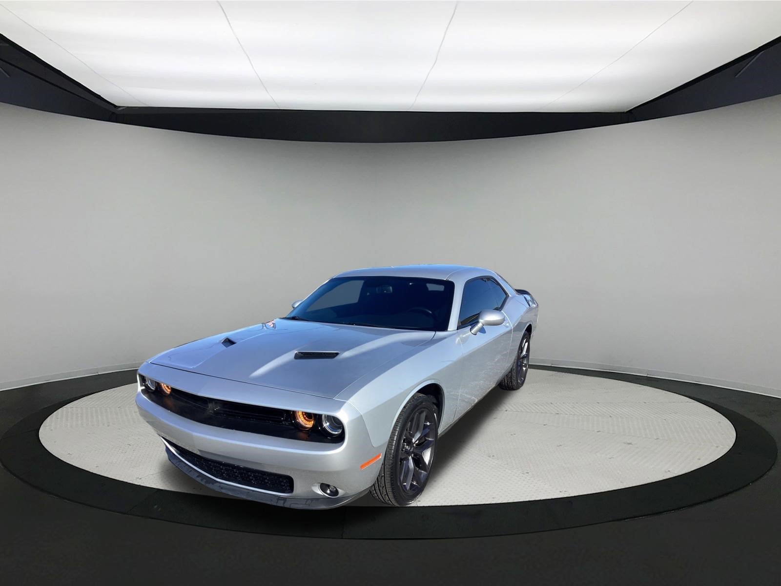 Used 2021 Dodge Challenger SXT w/ Blacktop Package RWD image 4