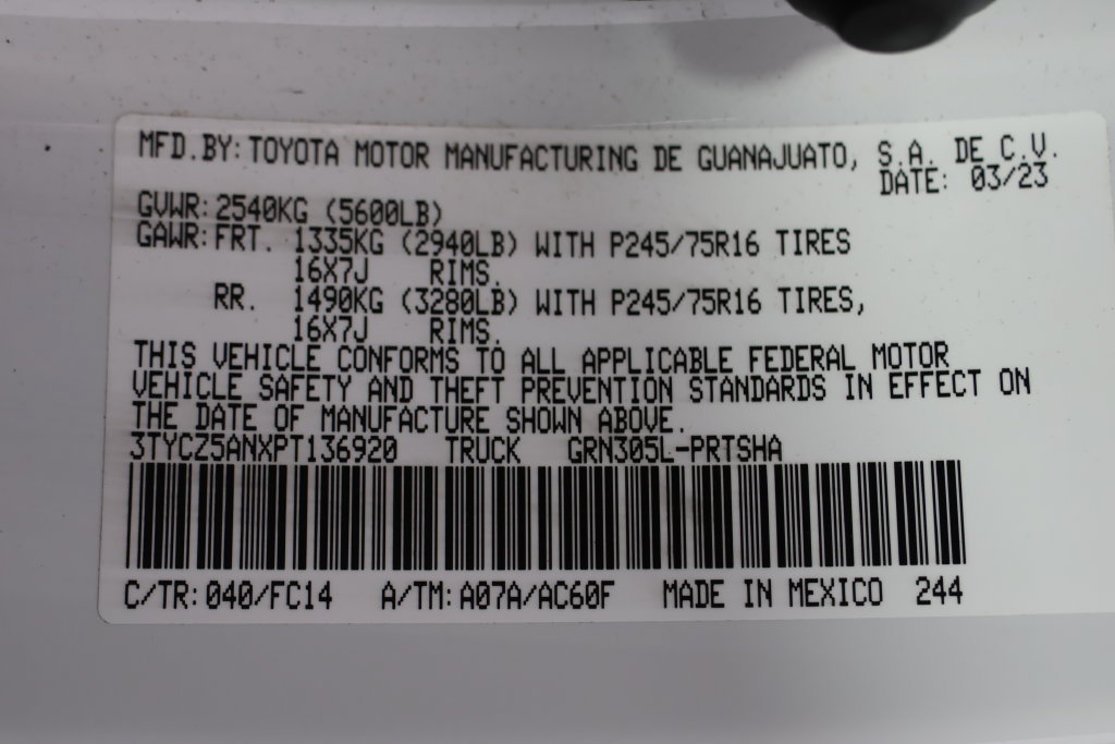 Used 2023 Toyota Tacoma SR5 AWD/4WD image 28