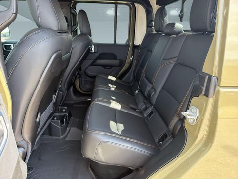 New 2026 Jeep Gladiator Sport AWD/4WD image 15