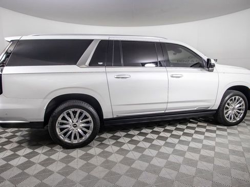 Used 2021 Cadillac Escalade ESV Premium Luxury w/ Driver Assist Tech Package AWD/4WD image 4