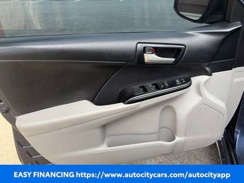 Used 2014 Toyota Camry LE FWD image 6