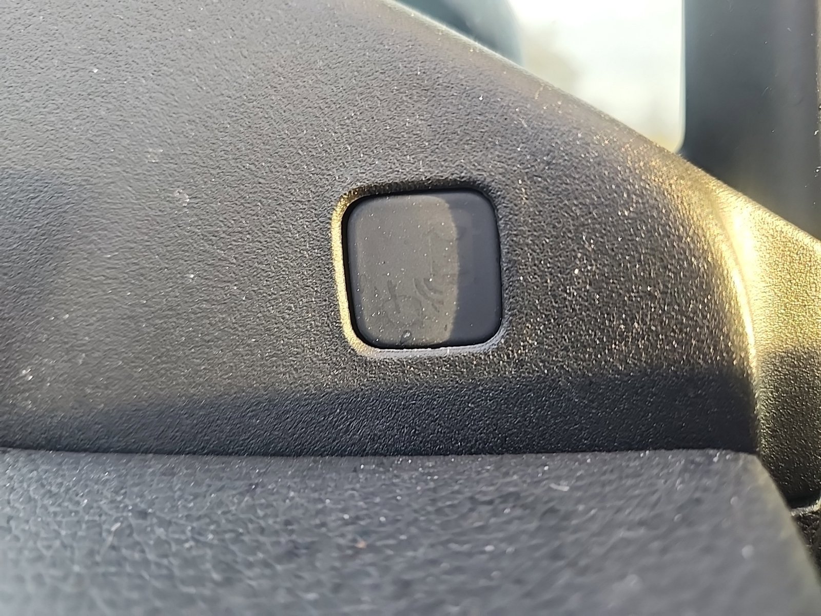 Used 2025 Honda Passport EX-L image 8