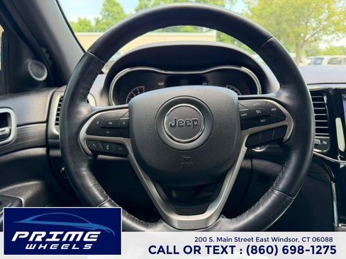 Used 2019 Jeep Grand Cherokee Altitude AWD/4WD image 21