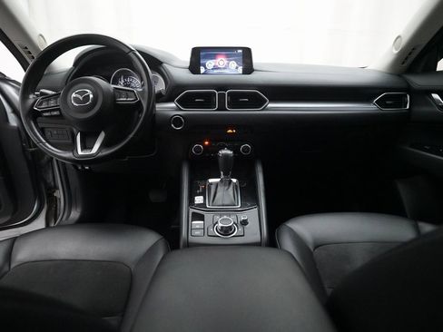 Used 2018 MAZDA CX-5 Touring image 5