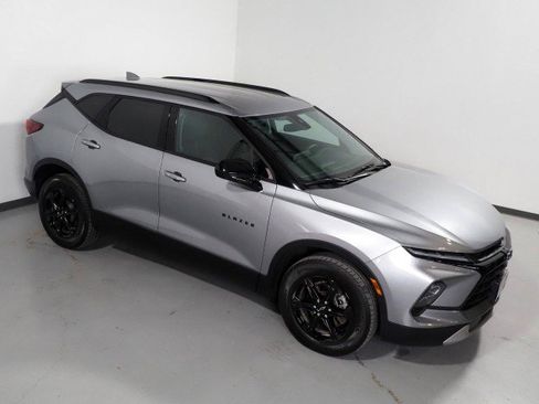 Used 2024 Chevrolet Blazer LT w/ Convenience Package image 11