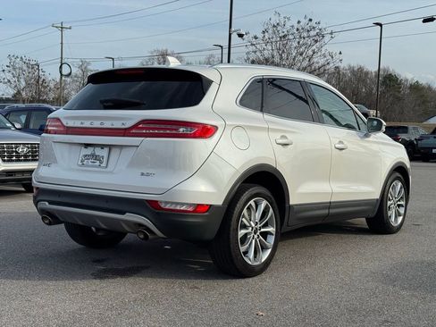 Used 2017 Lincoln MKC Select w/ Select Plus Package image 12