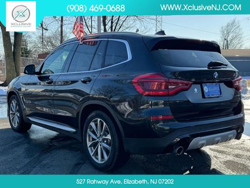 Used 2018 BMW X3 xDrive30i image 2