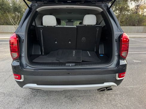 Used 2022 Hyundai Palisade SE image 14